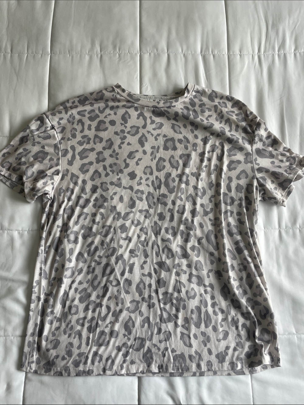Women's Grey Leopard Print Crewneck T-Shirt